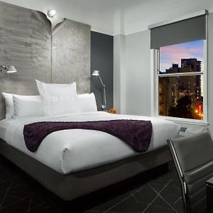 Camera deluxe con letto queen size
